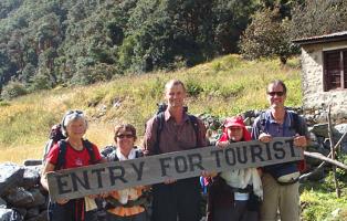 Gruppenbild Auslandsbergfahrt Nepal Gruppenbild Auslandsbergfahrt Nepal
